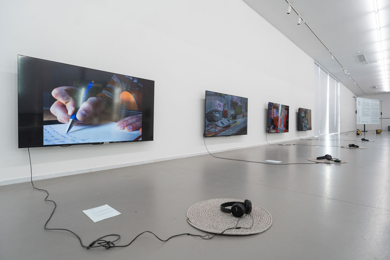 Ausstellungseröffnung «Affect, Agency and Attention: Audiovisual Narratives Sharing ZHdK/ICI». © ICI.