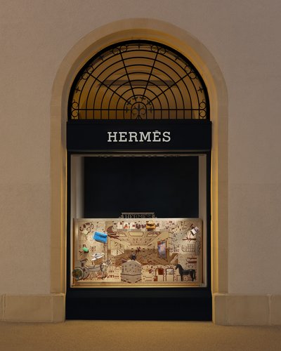 One of the two Hermès window displays on Zurich's Paradeplatz, designed by ZHdK design students. © Alicia Dubuis.