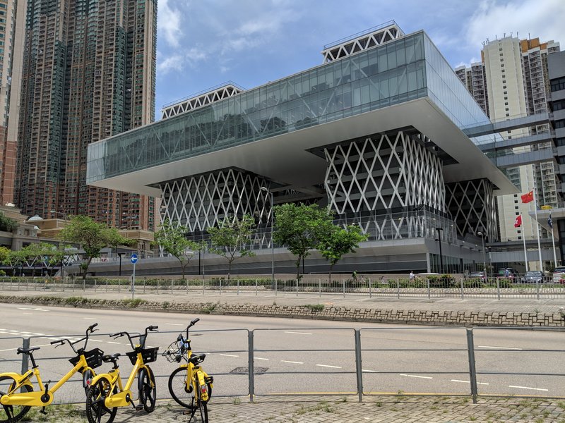 [Translate to English:] Im Hong Kong Design Institute in Tiu Keng Leng, Junk Bay, Hongkong findet die gemeinsame Design Thinking Challenge mit lokalen Design Professionals statt.