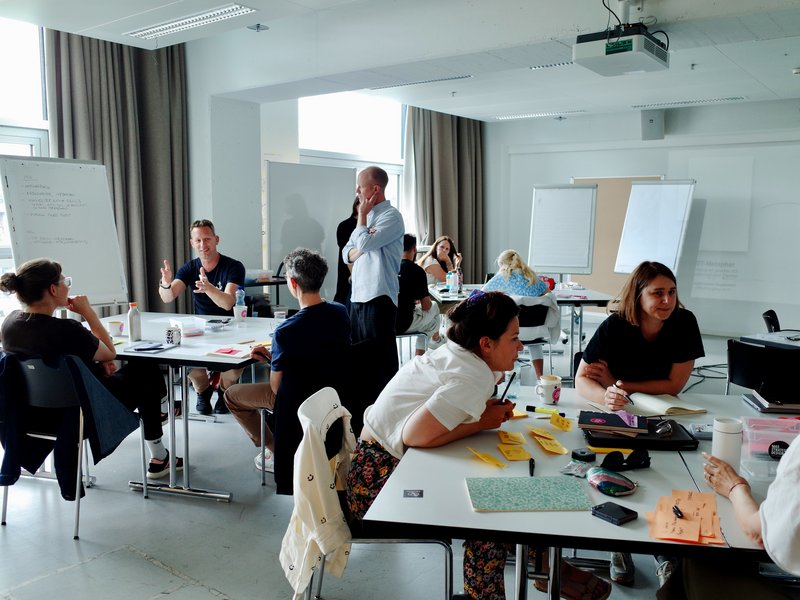 Teilnehmende im CAS Crafting Futures