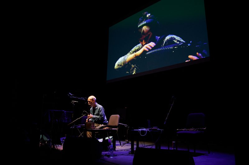 Nelson Hiu, chinese flute and string (Hong Kong) Tizia Zimmermann, accordion (Zürich) Picture: Patrick Müller