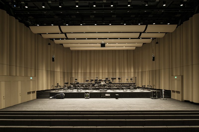 Large Concert Hall, floor 7.