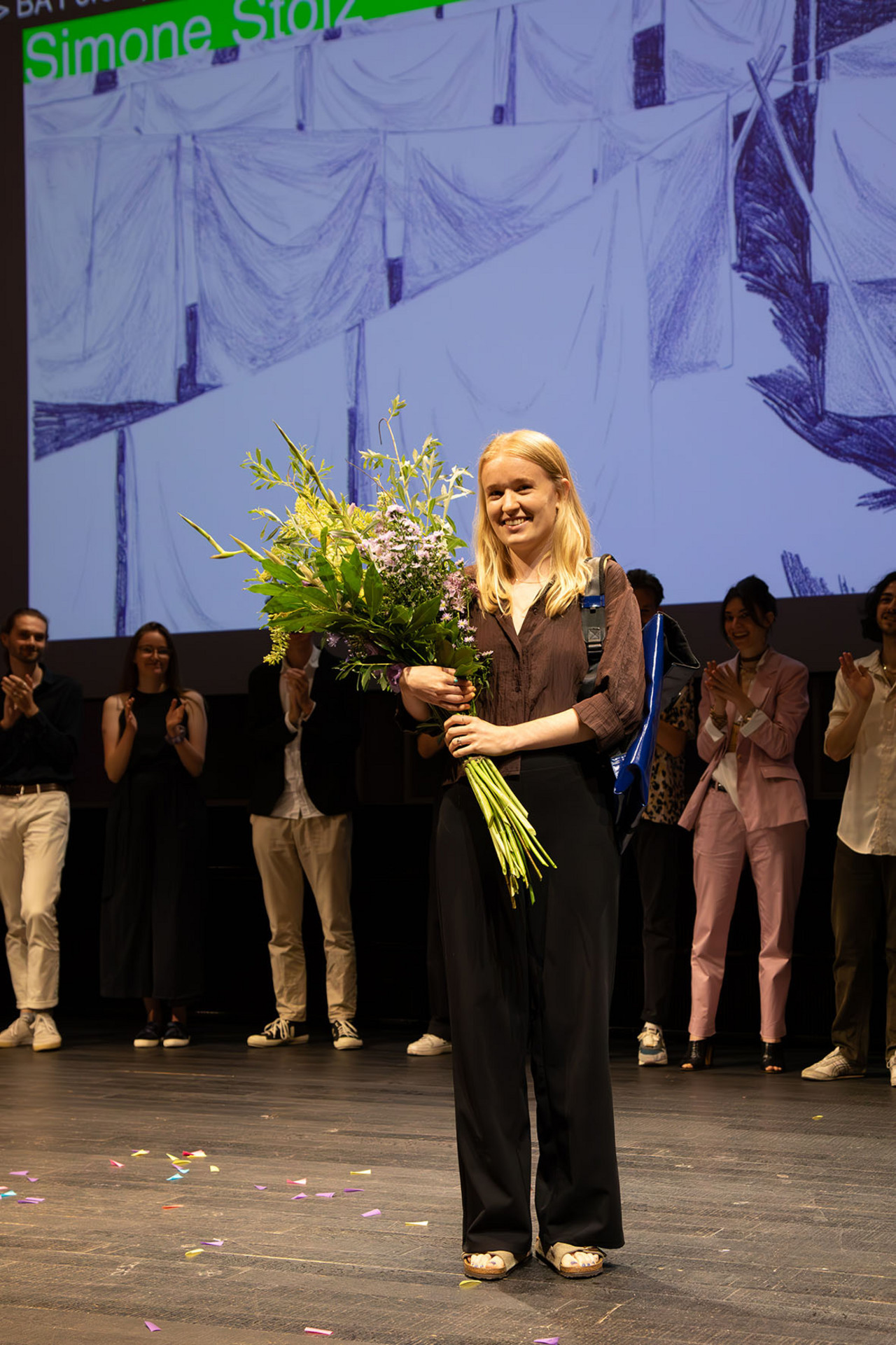 Simone Stolz an der Diplomfeier 2023. © ZHdK.