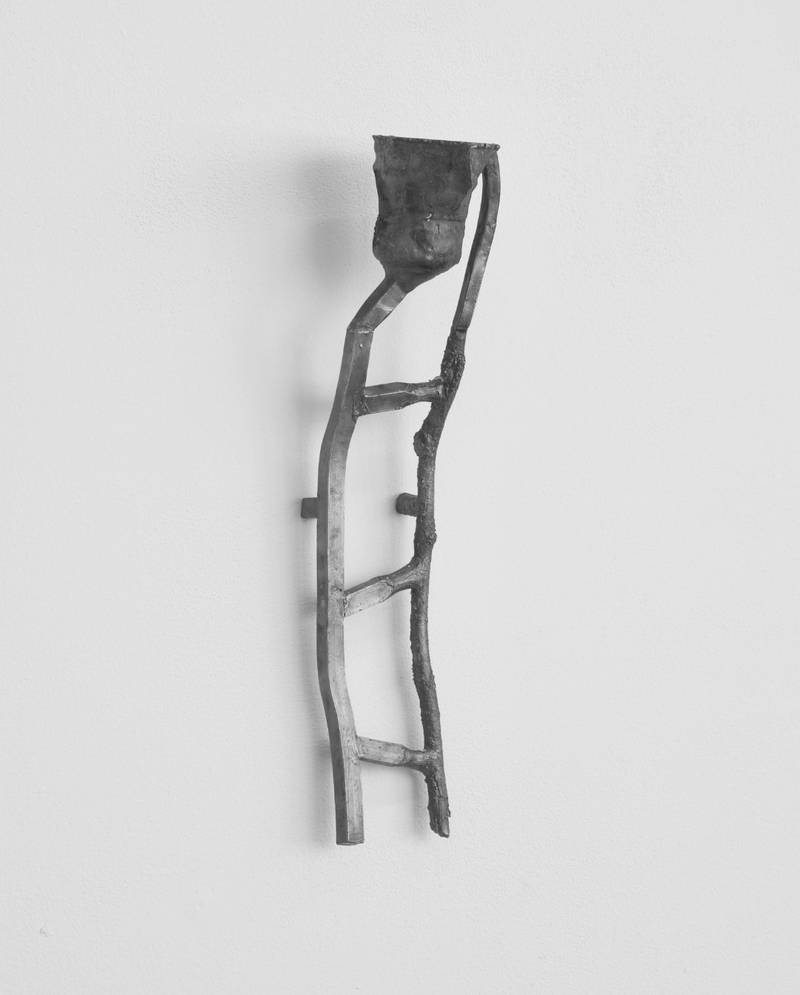 SUPPORT STRUCTURES (TWINS III) 2025 Bronze mit Giesssystem 43 cm x 12 cm x 5 cm