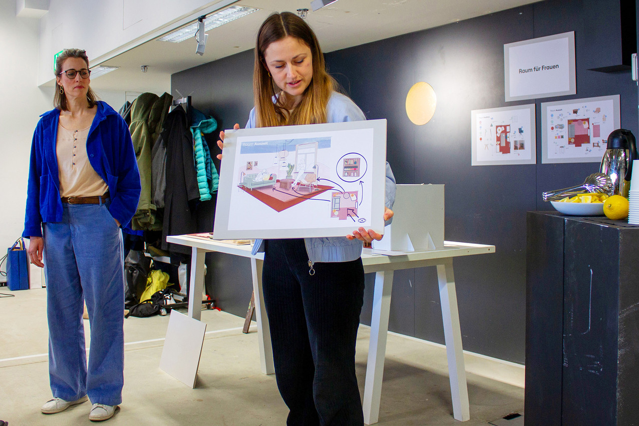 Raum für Frauen, Sabine Hug & Julia Müller, Abschluss 2025
