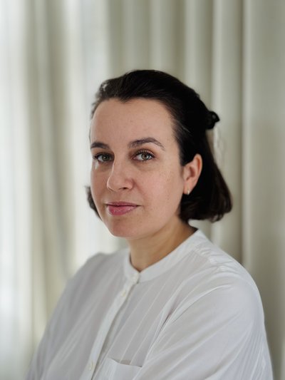 Julie Born Schwartz
