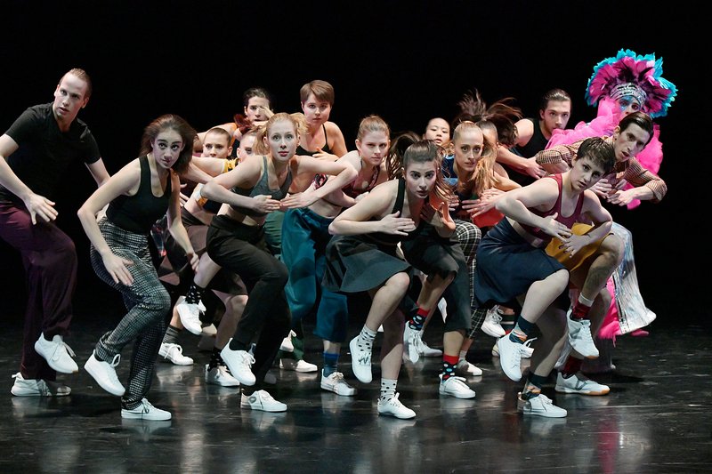 Bachelor Contemporary Dance. Foto: © Caroline Minjolle