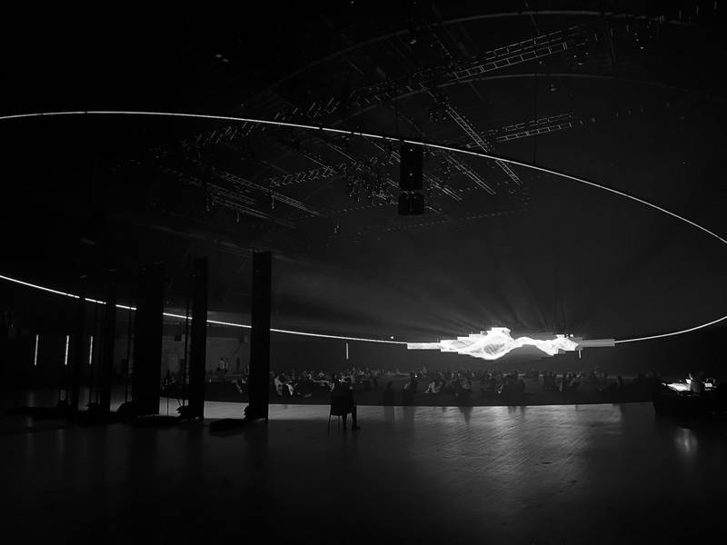 Urs Schönebaum (Rauminstallation) + Robi Voigt (Video), Inside Light, 2024, © Mit freundlicher Genehmigung des Künstlers.