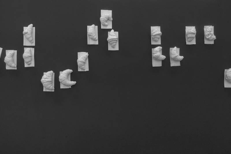 BROT AUF LEINWAND 2025 Porzellan auf Porzellan