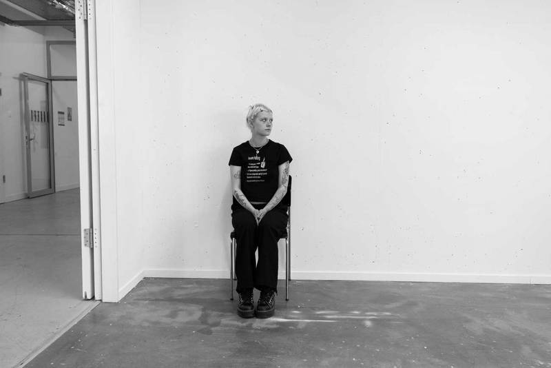 Aufsichtsperson für die gesamte Dauer der Diplomausstellung