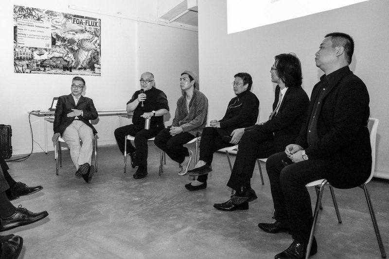 ​Discussing Hong Kong’s shift from an economic towards a cultural hub – Co-Curator ​Desmond Hui and Panelists Danny Yung, Douglas Young, Agnes Lin, Vincent Ng and Li Pi (from left to right)