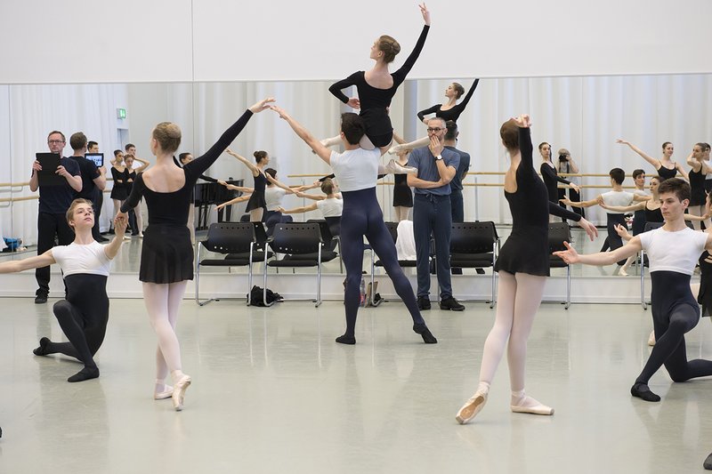  Teaching situation stage dance EFZ