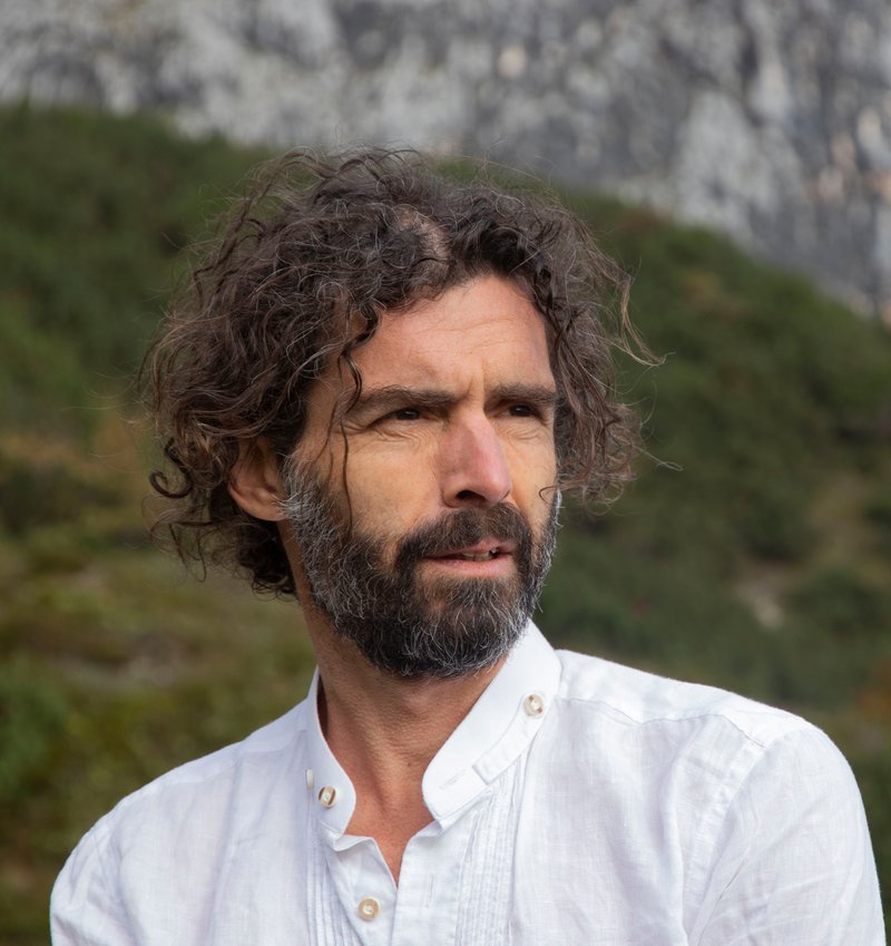 Porträt von Jens Badura
