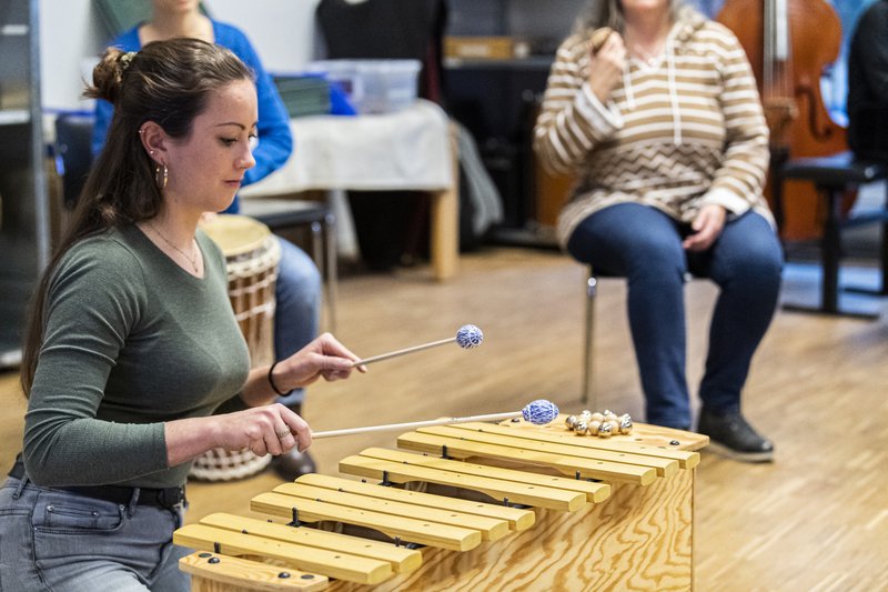 Ausbildungsprogramm Musiktherapie ZHdK Ausbildungsprogramm Musiktherapie ZHdK 3