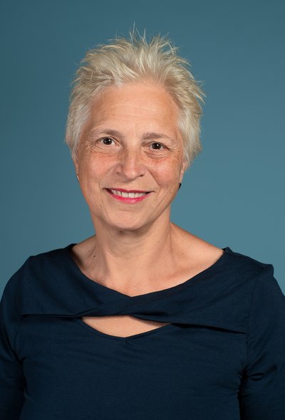 Dora Borer