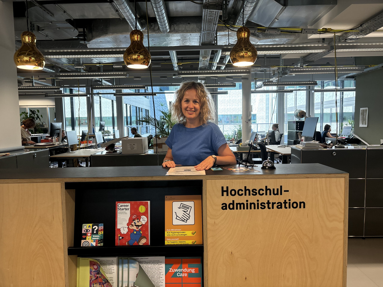 Frau in Büro