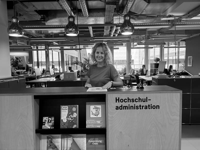 Frau in Büro