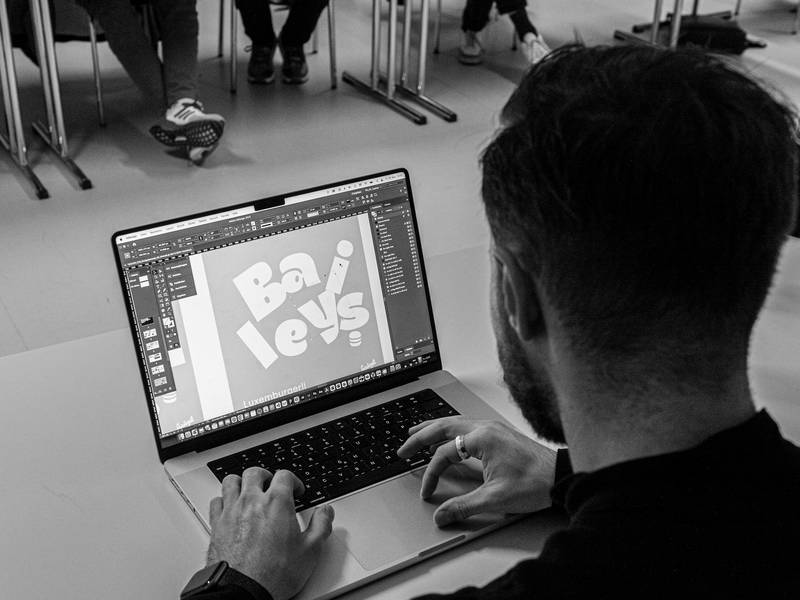 [Translate to English:] CAS Type and Brand Projektarbeit PHegemann