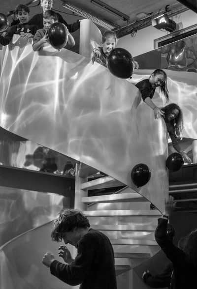 Zwischen Schule und Theater: über das Potenzial der Zusammenarbeit