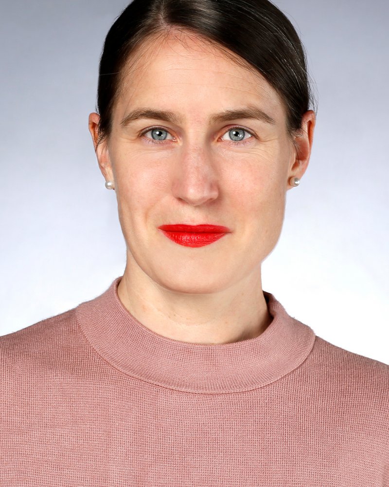 Image: Portrait of Iris Meili