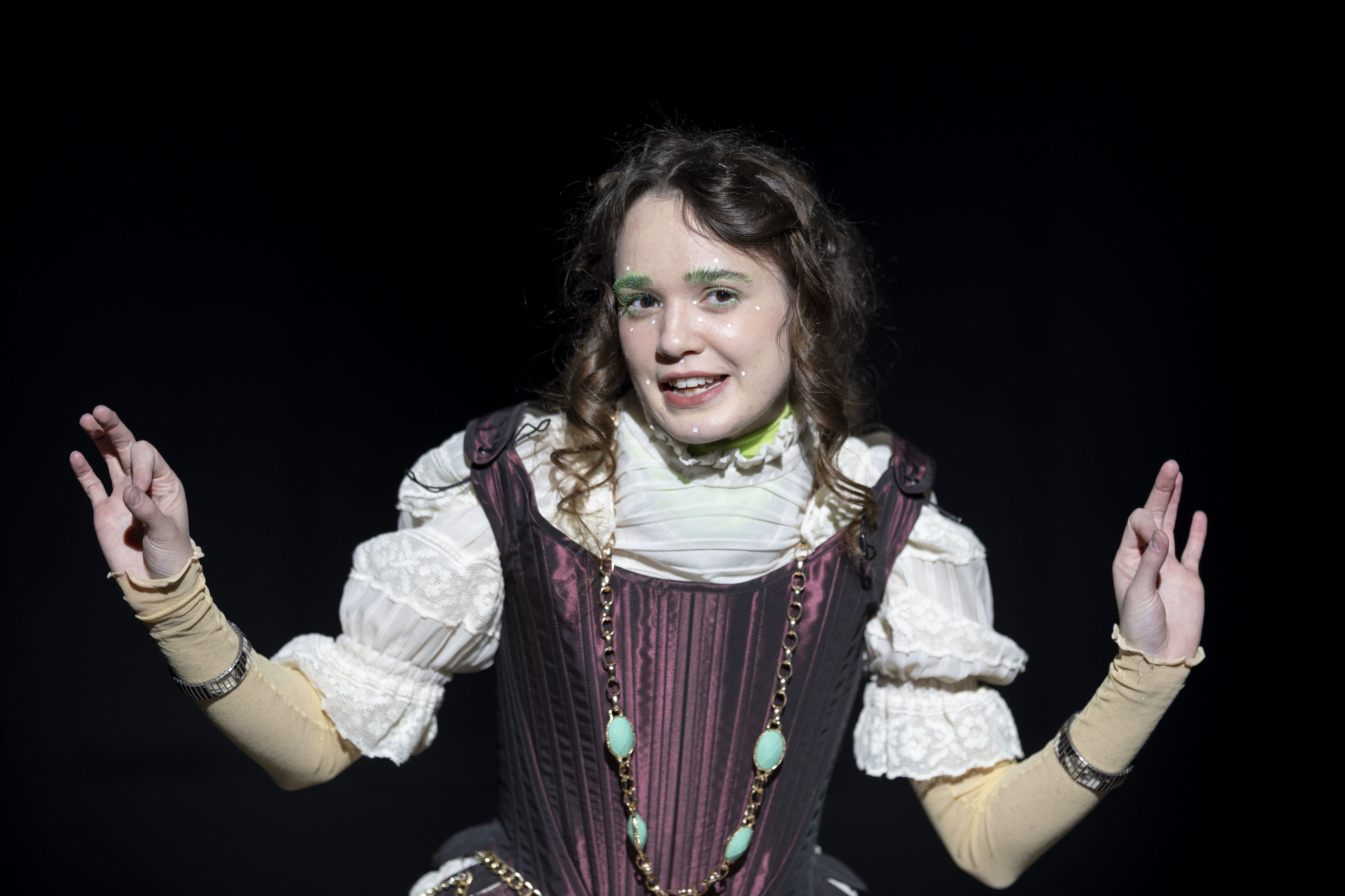 Bachelor performance “Casting: [Name] Regina R.” by Regina Raimjanova / Photo: Simon Boschi