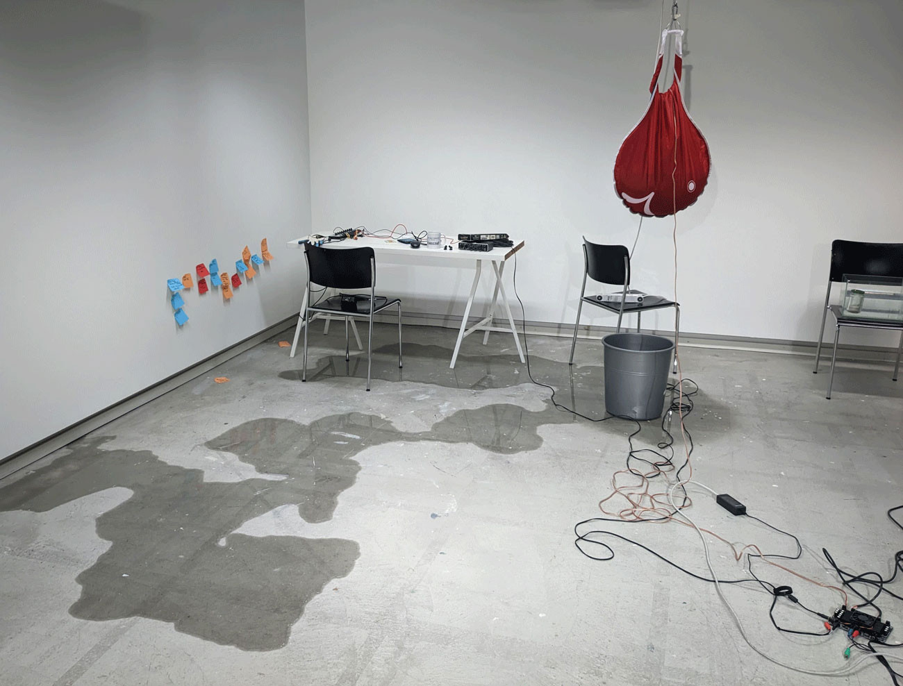 Arbeit «Dancing in Aquatic Vibrations» von Luca Somm. © ZHdK.