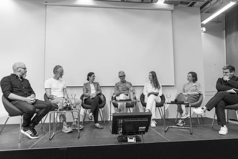 CEF 24 – Discussion Panel – Rodrigo Esmela, Daniel Jörg, Anna Roth, Christoph Weckerle, Xanthi Skoulariki, Gabriela Devaud, Simon Grand, Photo: Johannes Dietschi, © ZCCE