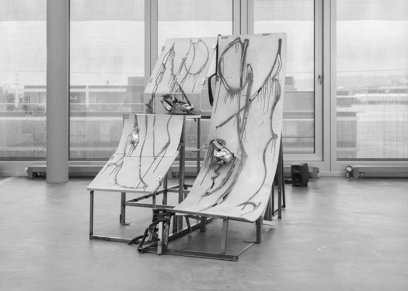 Kyungeun Son, John und Jane 2024 Leftover wood, metal pipes, wall paint, lacquer 190x90x168