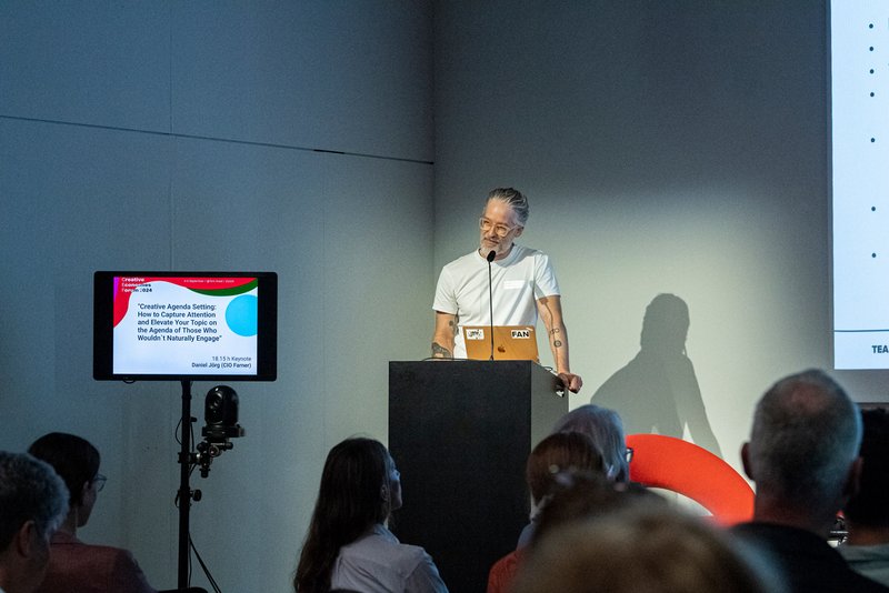 CEF 24 - Keynote «Creative Agenda Setting: How to Capture Attention and Elevate Your Topic on the Agenda of Those Who Wouldn`t Naturally Engage» Daniel Jörg, CIO Farner, Photo: Johannes Dietschi, © ZCCE