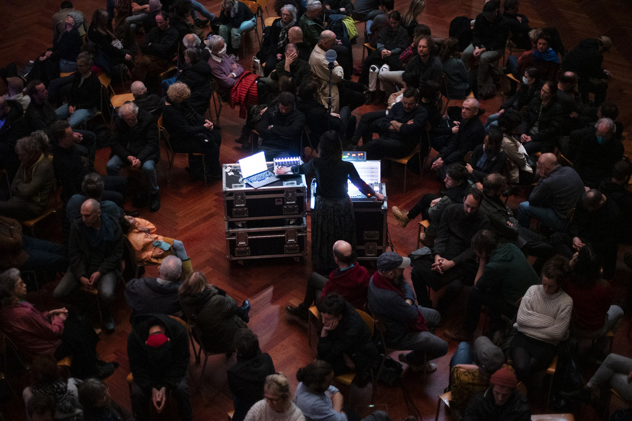 Premiere of Olga Kokcharova's piece «Sculpter la voûte. Alteration» at the Festival Archipel in Geneva. April 2, 2022 ©2022, Greg Clement