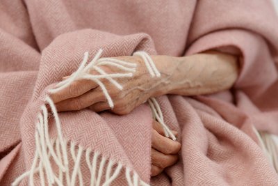 Bild von Bitten Setters nominiertem Projekt finally. © finally. with Mina Monsef.