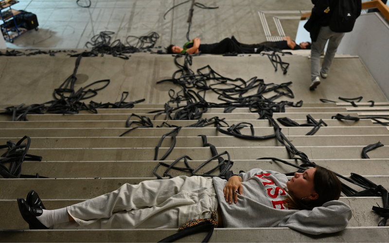 nen_unter_der_leitung_von_knut_klaen.png Modul Invitation-Workshop «Moving Radiobühnen», Leitung von Knut Klaßen