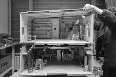 Histories for the Global Present. Curational Learning in Schools and Museums