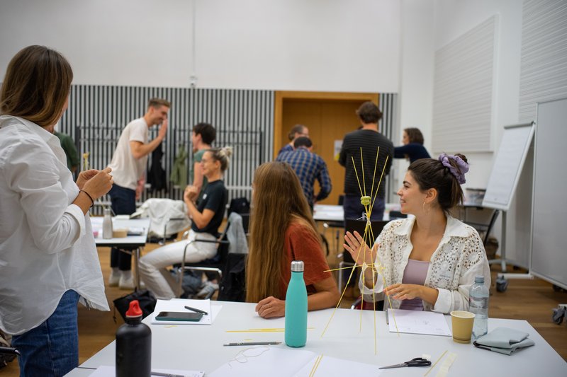 Teilnehmende im CAS Design Thinking