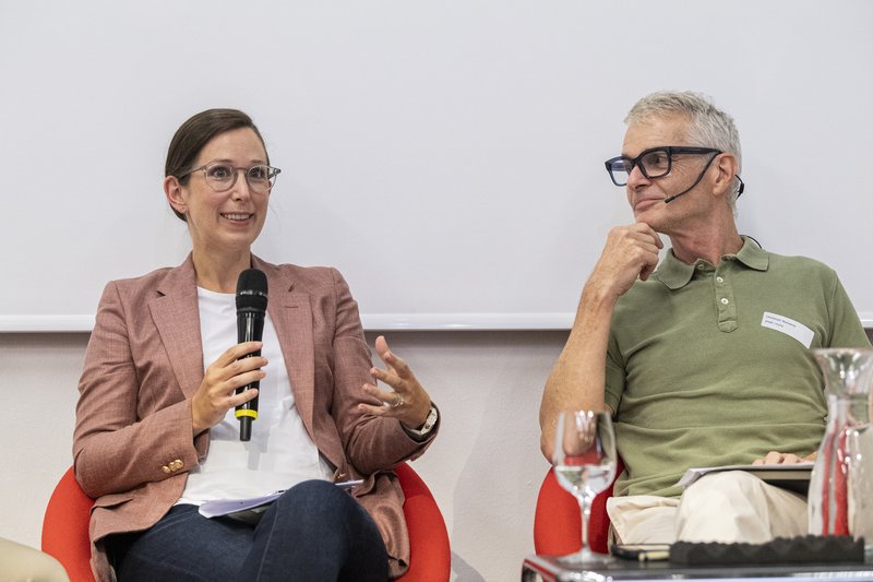 CEF 24 – Discussion Panel – Anna Roth, Christoph Weckerle, Photo: Johannes Dietschi, © ZCCE