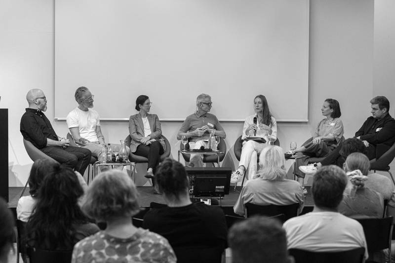 CEF 24 – Discussion Panel – Rodrigo Esmela, Daniel Jörg, Anna Roth, Christoph Weckerle, Xanthi Skoulariki, Gabriela Devaud, Simon Grand, Photo: Johannes Dietschi, © ZCCE