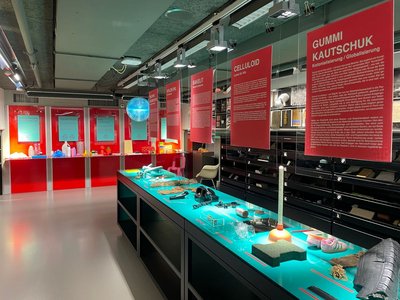Material-Archiv Plastik