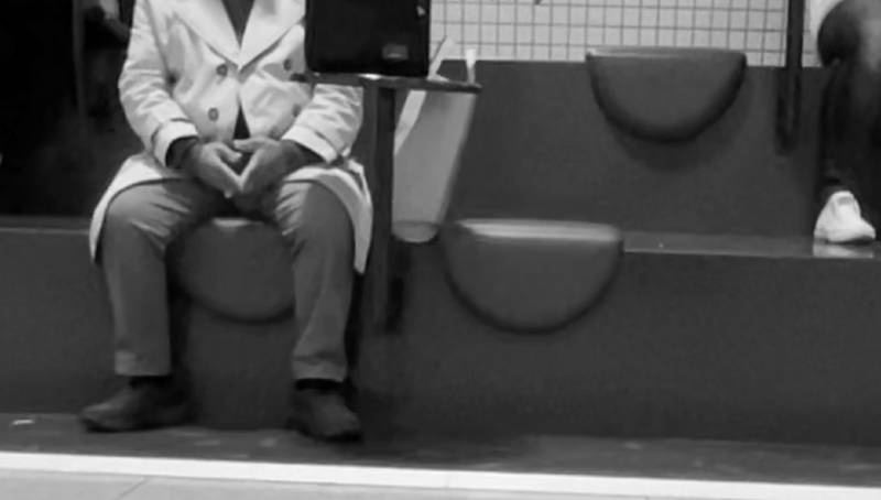 5 THINGS YOU CAN SEE, 4 THINGS YOU CAN TOUCH ​​​​​​​2024 1-Kanal Video Loop, 6'26"