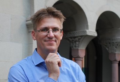 Prof. Andreas Jost