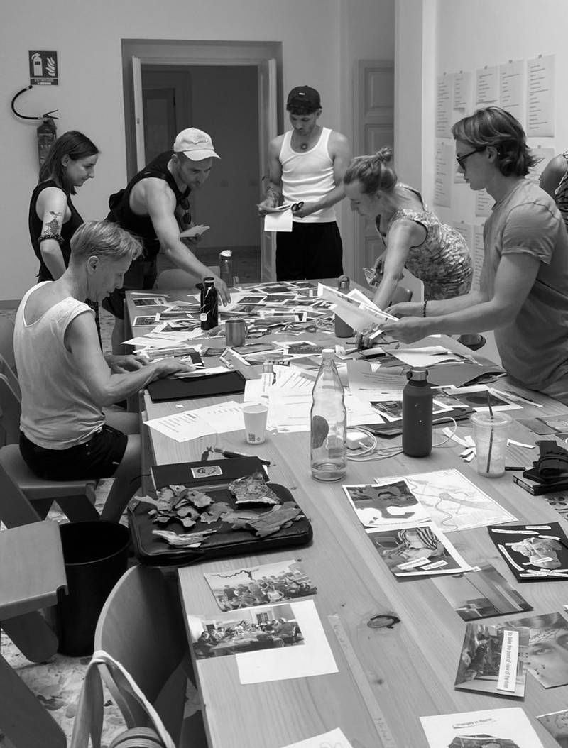Summer School participants producing the zine for the closing event (Photo: Marcel Bleuler).