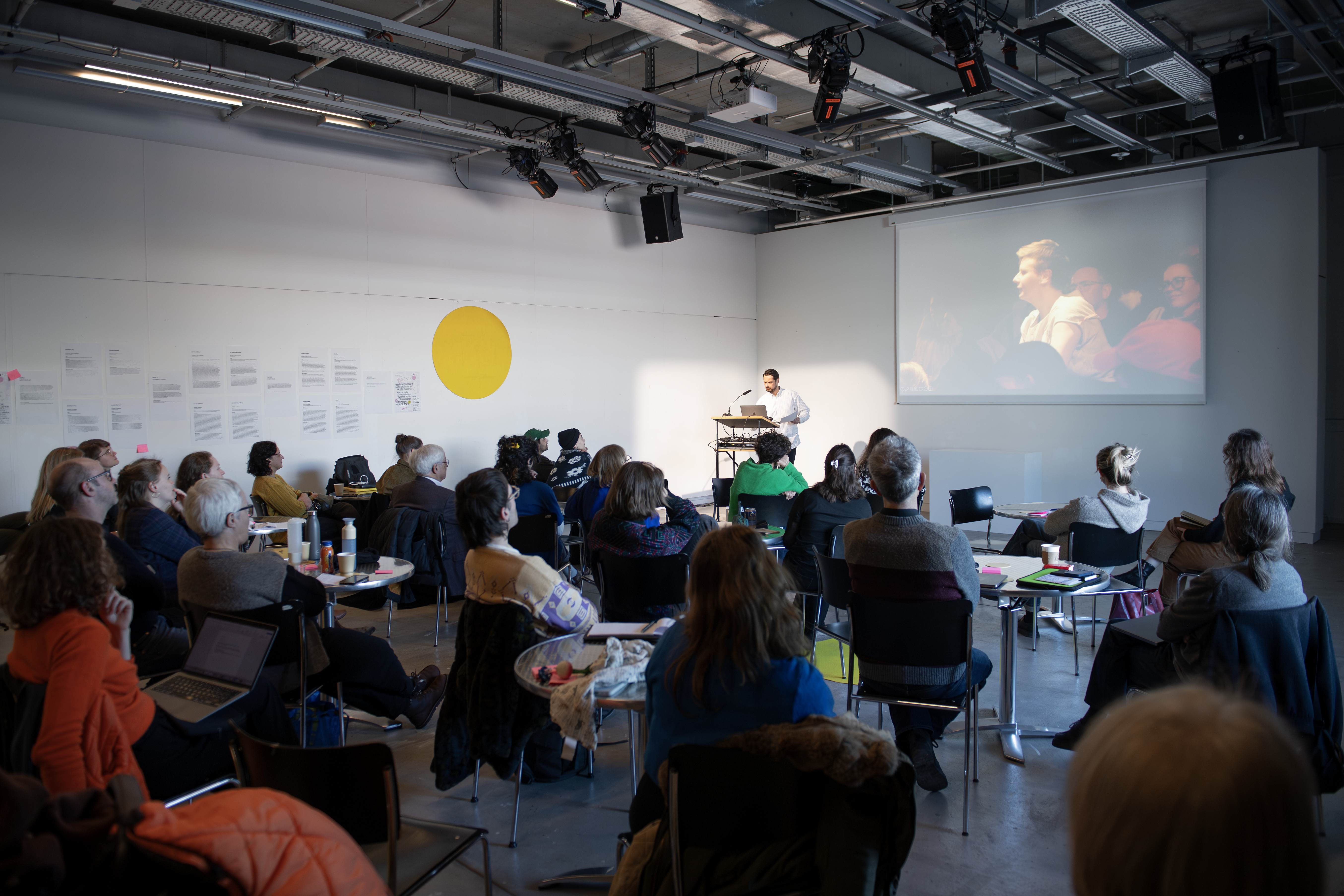 [Translate to English:] Symposium «Gedankenräume», Bild: Guillaume Musset