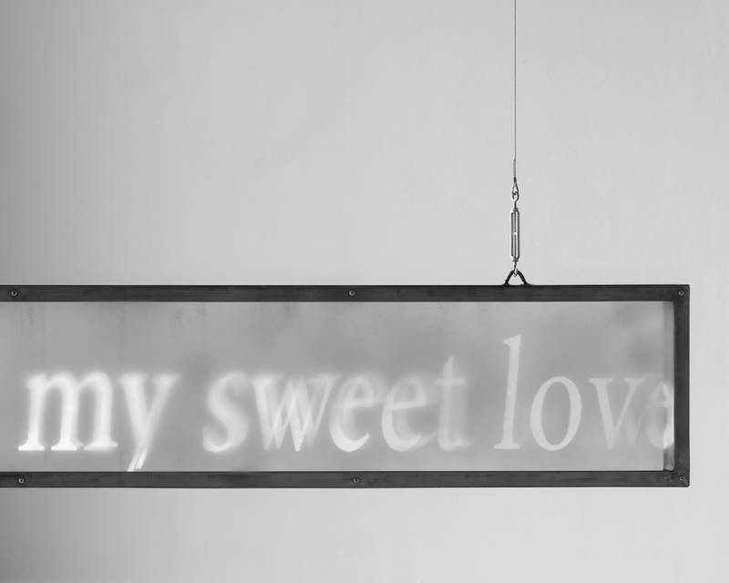 ÒMADE OF COLOR RAYS, MY SWEET LOVEÓ 2024 Installation, Projektion auf PVC, Stahl ​​​​​​​250 x 30cm