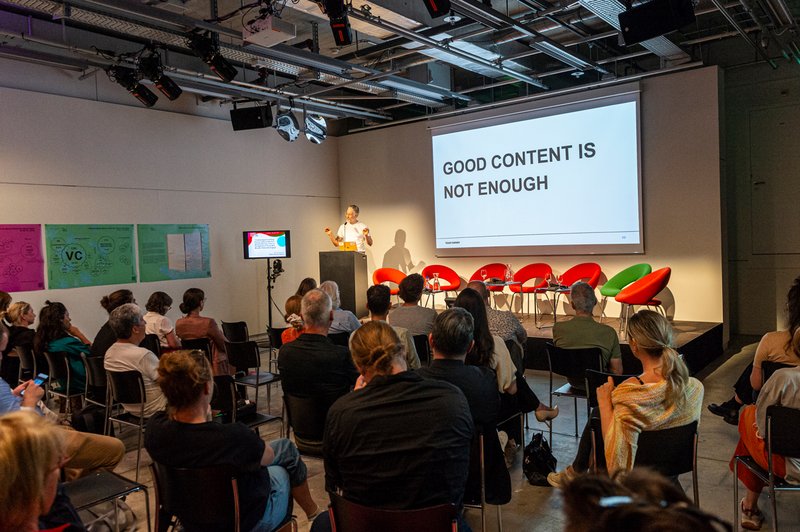 CEF 24 - Keynote «Creative Agenda Setting: How to Capture Attention and Elevate Your Topic on the Agenda of Those Who Wouldn`t Naturally Engage» Daniel Jörg, CIO Farner, Foto: Johannes Dietschi, © ZCCE
