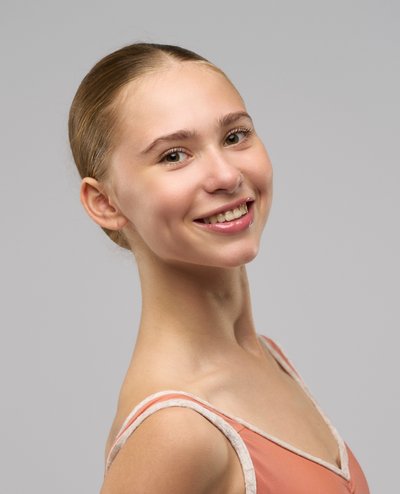 Alexandra Melsom Alexandra Melsom