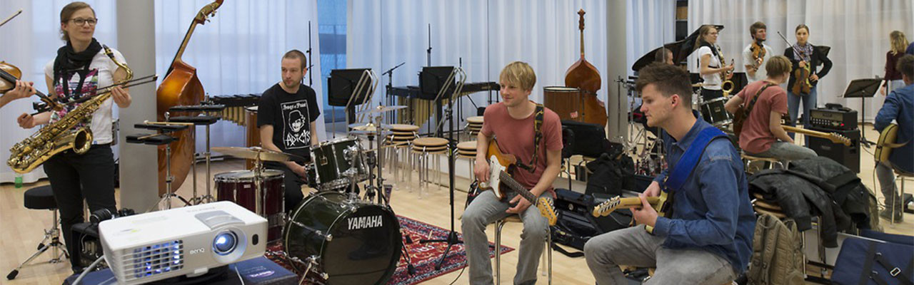 Foto einer Musikprobe im Schulmusik-Studium