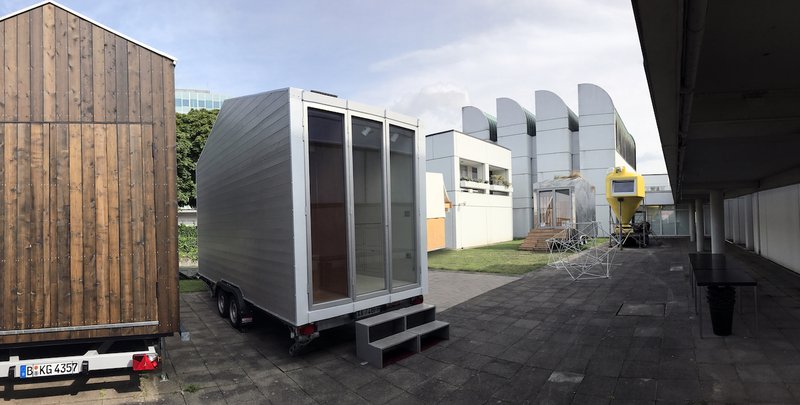 Avoid At Bauhaus Campus 1