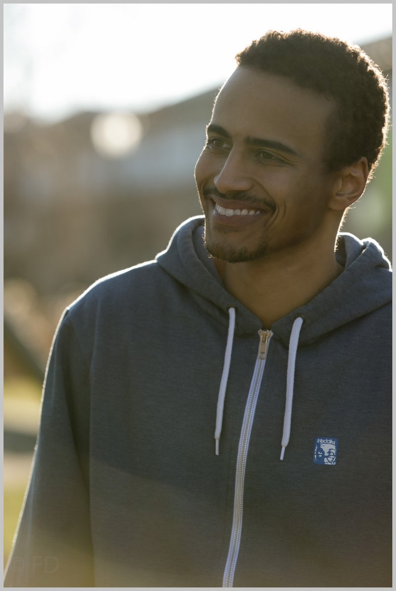 Portrait von Raphael Moussa Hillebrand