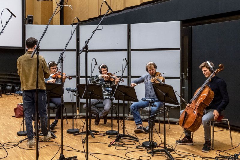 Teaching situation in the recording studio
