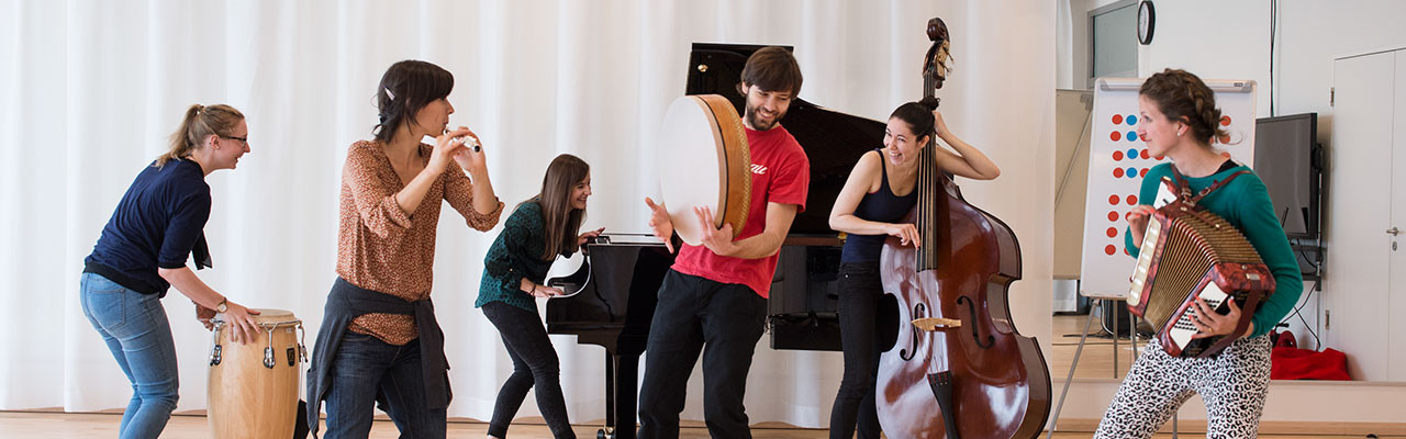 [Translate to English:] Musik und Bewegung