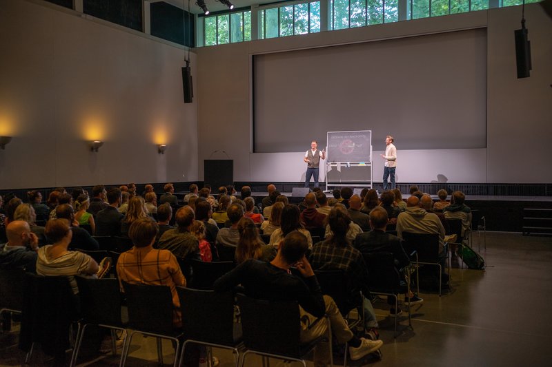 Vortrag Roman Tschäppeler und Mikael Krogerus